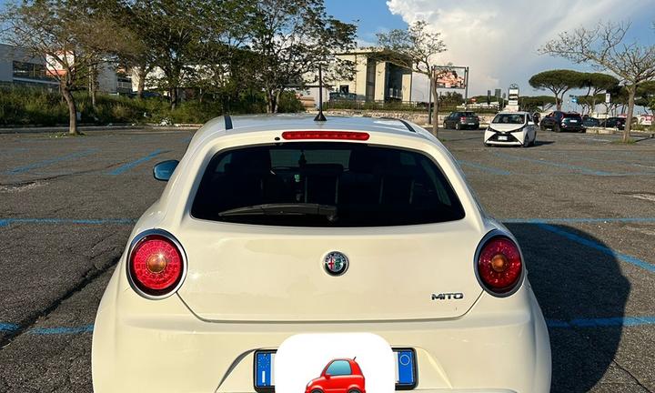 Alfa romeo Mito bianca del 2018