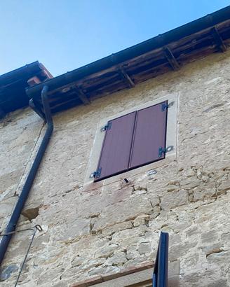 Casa indipendente con terreno a Camugnano (Verzuno