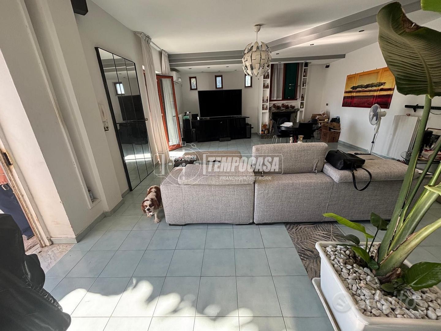 VILLA INDIPENDENTE CON SPAZIO ESTERNO - Vista 6