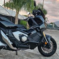 Honda Xadv Anno 2025