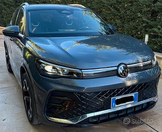 Volkswagen Tiguan R-line 2025