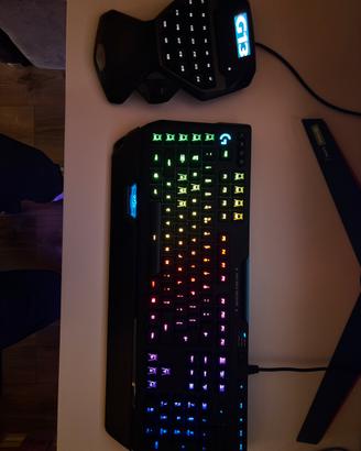 Logitech G910 + G13 Gaming