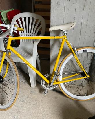 Bicicletta a scatto fisso