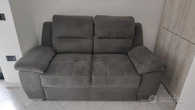 Divano 2 posti in Alcantara grigio 