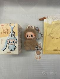 Labubu Pin for Love - Lettera B