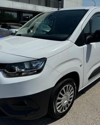 Toyota Proace City Verso 1.5D 100CV M/T L1 Ex...