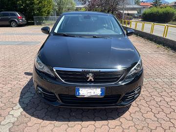 Peugeot 308 Puretech benzina 130 cv