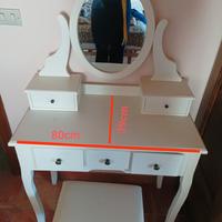 Tavolo da toeletta con sgabello