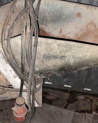 mulino per macinare mais trifase presa 380 volt