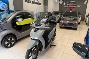 Honda SH 150 SPORT