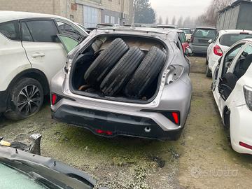 Toyota CHR Ricambi Taglio Lamiera 2ZR 2020