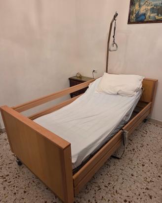 Letto elettrico per anziani e disabili