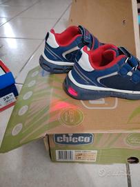 scarpe chicco di Spiderman con le luci