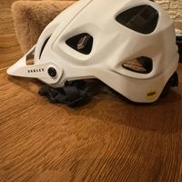 CASCO OAKLEY DRT5 Mips