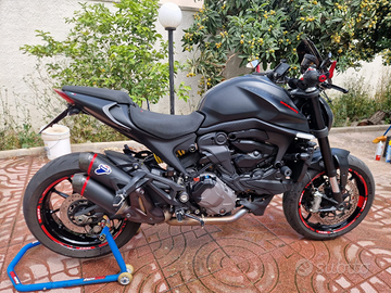 Ducati monster 937 2021