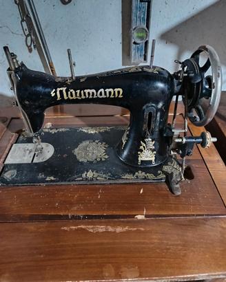 macchina da cucire vintage marca Naumann