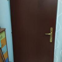 3 porte e 1 porta a soffietto