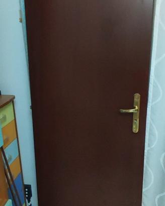 3 porte e 1 porta a soffietto