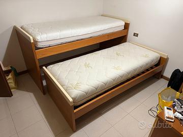 Letto doppio estraibile con materassi