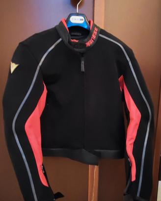 tuta dainese da moto con protezioni
