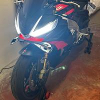 Aprilia Tuono V4 1100