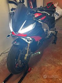 Aprilia Tuono V4 1100