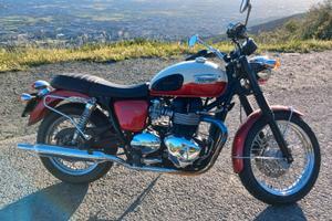 Triumph Bonneville T100