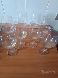 Set bicchieri vino