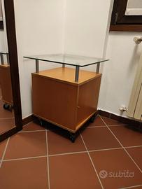 tavolino con rotelle