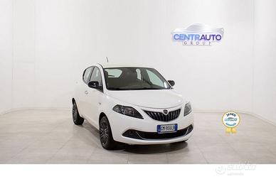 Lancia Ypsilon 1.0 FireFly 70cv Hybrid Gold
