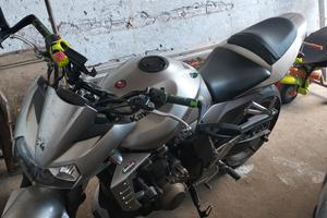 z 750 2005