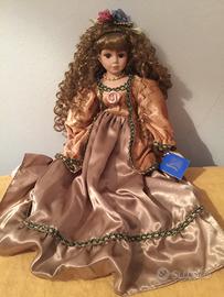 Bambola di porcellana