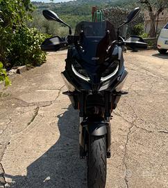 Bmw F900XR Tryple Black