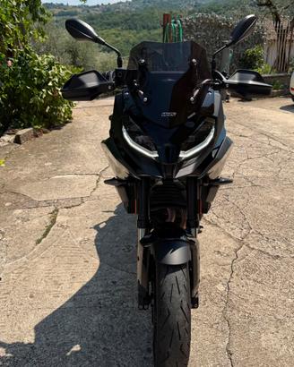 Bmw F900XR Tryple Black