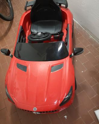 Auto elettrica telecomandata Mercedes AMG
