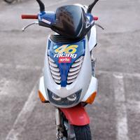 Aprilia SR 50 edizione VR46 Valentino Rossi