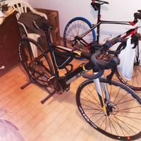 Bici da corsa elettrica
