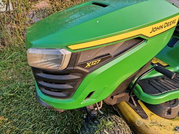 Tosaerba John Deere x127