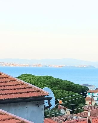 Villetta baciata dal sole, vista mare, Cavo