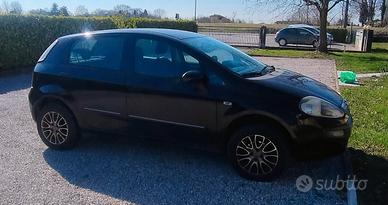 Fiat punto evo 1.4 Natural Power Neopatentati