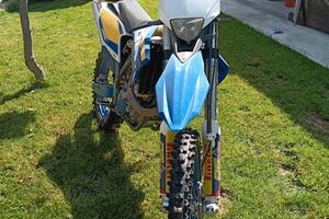 moto enduro.