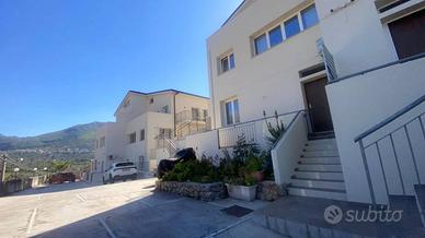 Appartamento di 80 m² con 3 locali a Capaci