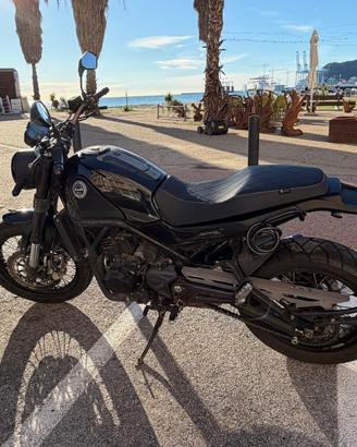 Benelli Leoncino Trail 500 Nera
