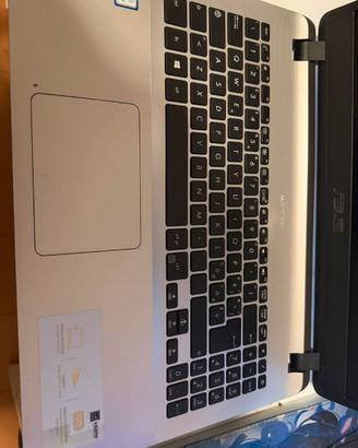 notebook asus-intel i3 7 generazione /16g RAM 