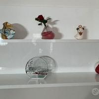 Mensole laccate bianco/rosso