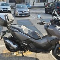 Scooter HONDA ADV 350