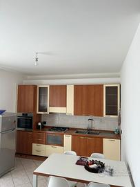Cucina con elettrodomestici già smontata 325cm