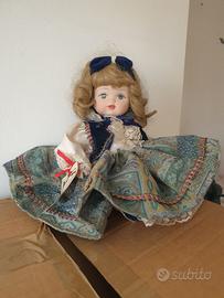 bambola fa collezione in porcellana