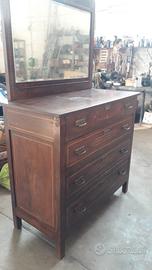 Cassettiera con specchio