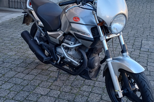 Moto Guzzi Breva 750